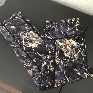 CVG Constantly Varied Gear legging black and gold marble small